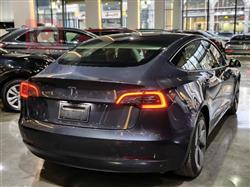 تسلا موديل 3